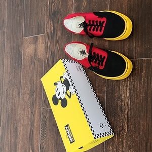 NEW! Vans Disney colab Authentic shoe. Mens size 11.
